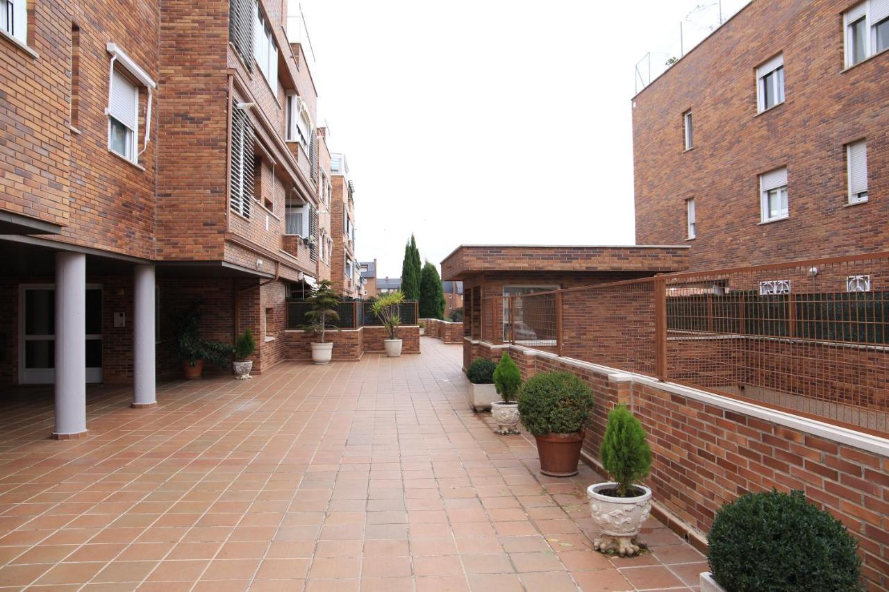 Ferienwohnung Precioso Apartamento Con Piscina Y Bien Comunicado Las Rozas de Madrid Exterior foto